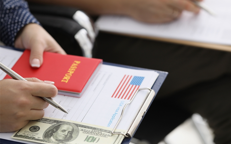 Một số lưu ý về hồ sơ khi gia hạn Visa Mỹ online